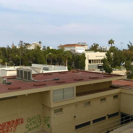 Modern City Center Apt Larnaca Exteriör bild