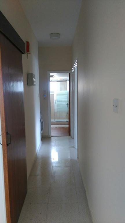 Modern City Center Apt Larnaca Exteriör bild